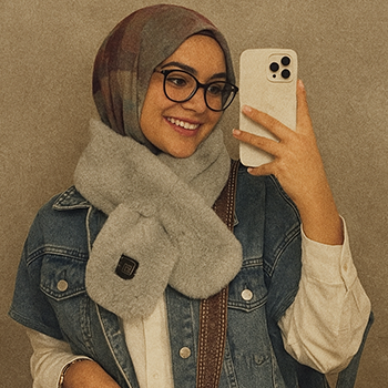 Lynn - HeatWave Scarf user